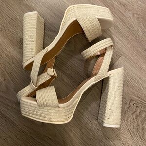 Cool planet STEVE MADDEN Cream Platform Heels